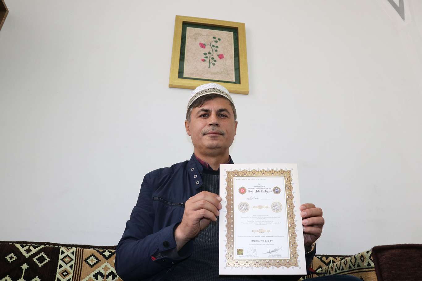 Hafızlık hayalini 45 yaşında gerçekleştirdi Hafızlık hayalini 45 yaşında gerçekleştirdi
